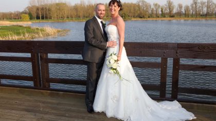 Real Wedding: Lovebirds in Wyboston Lakes